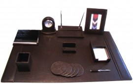 Настольный набор из кожи для руководителя S31-1V BR ( 10 предметов) с большой положкой на стол.