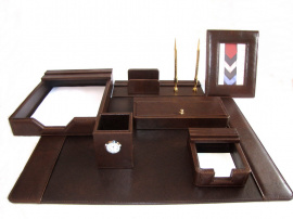 Настольный набор из кожи для руководителя S35V BROWN ( 9 предметов)